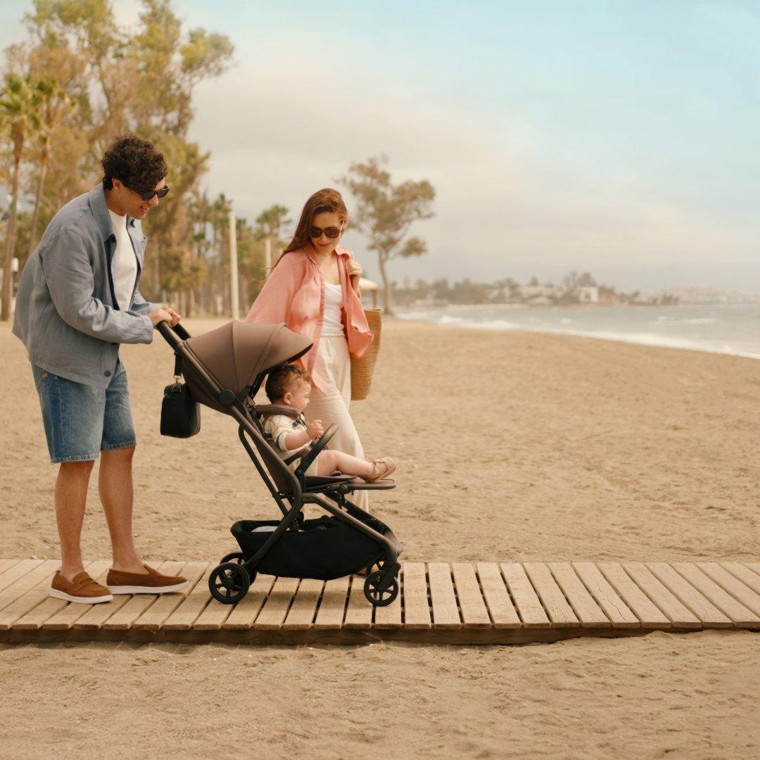 Silver Cross Nia Pebble Slide Pro Travel System