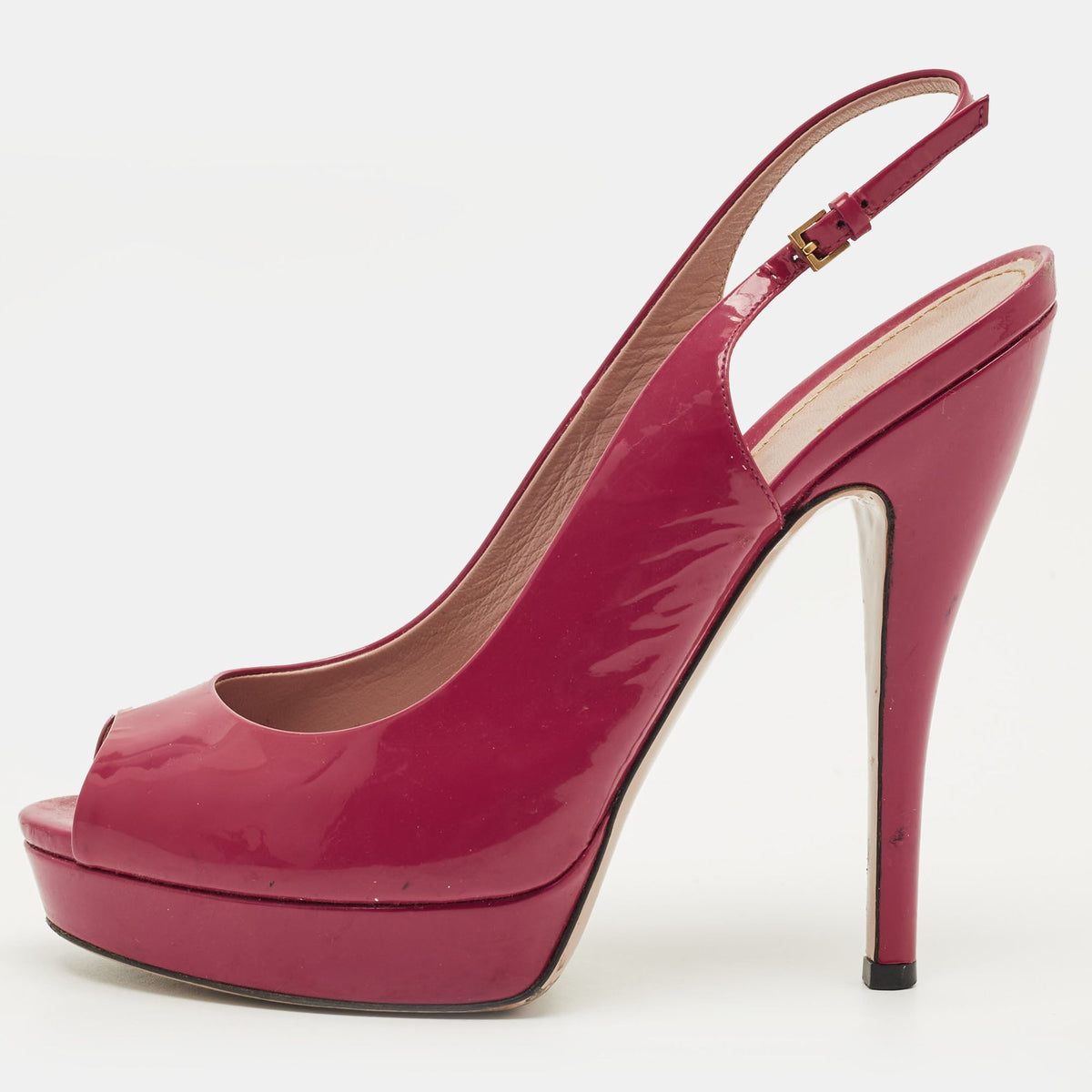 Gucci Size 39.5 Red Patent Leather Peep Toe Slingback Pumps