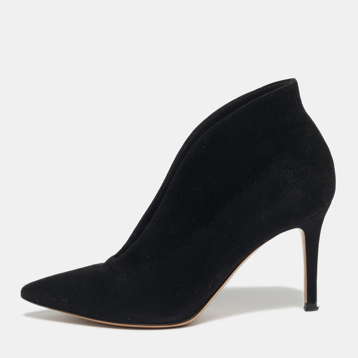 Gianvito Rossi Vamp Size 35 Black Suede Booties
