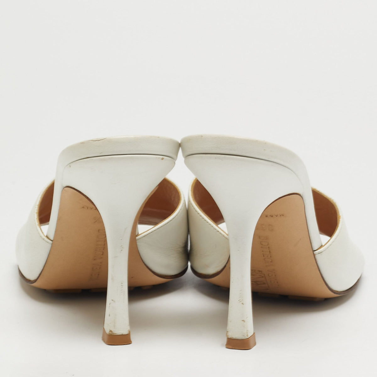 Bottega Veneta Lido Size 36.5 White Leather Slide Sandals