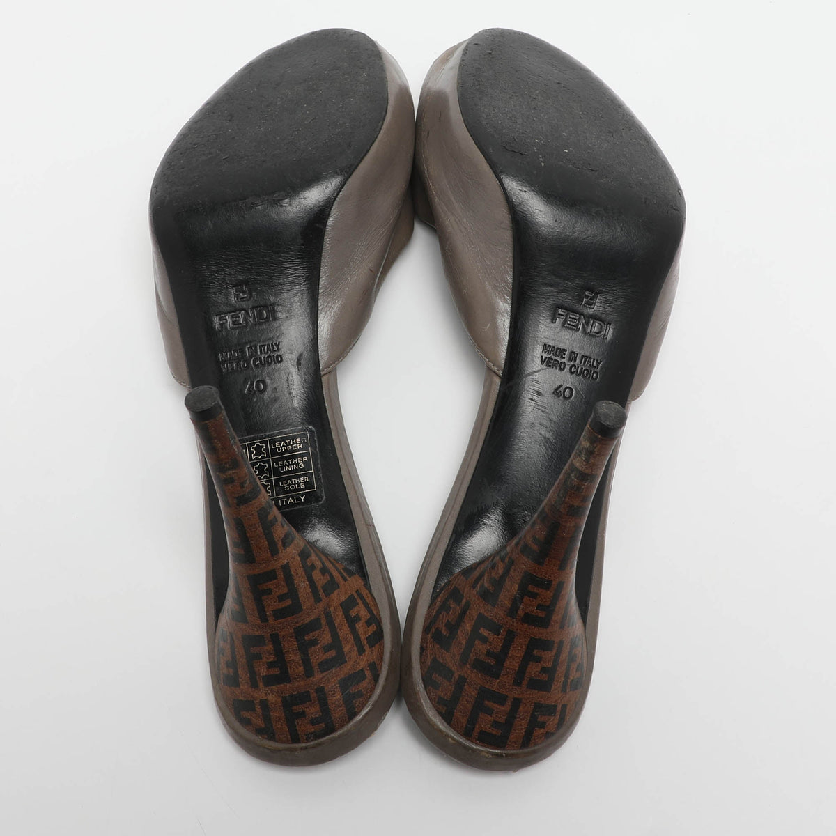 Fendi FF Superstar Size 40 Grey Leather Peep Toe Sandals