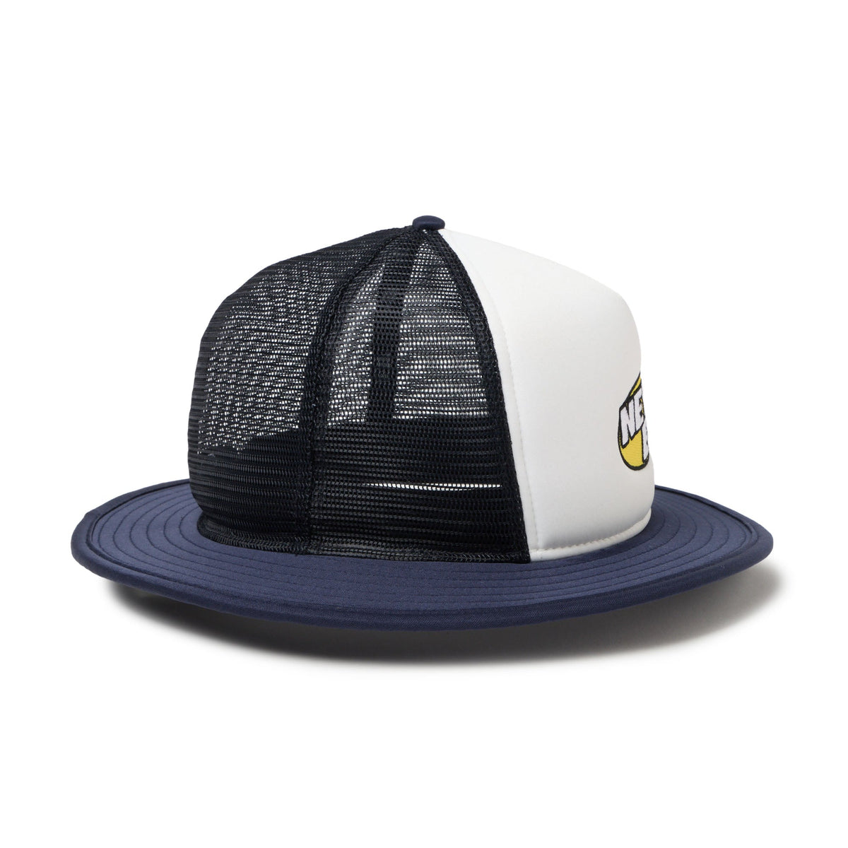 5-Panel バケットハット A-Frame トラッカー ブランドロゴ ホワイト/ネイビー