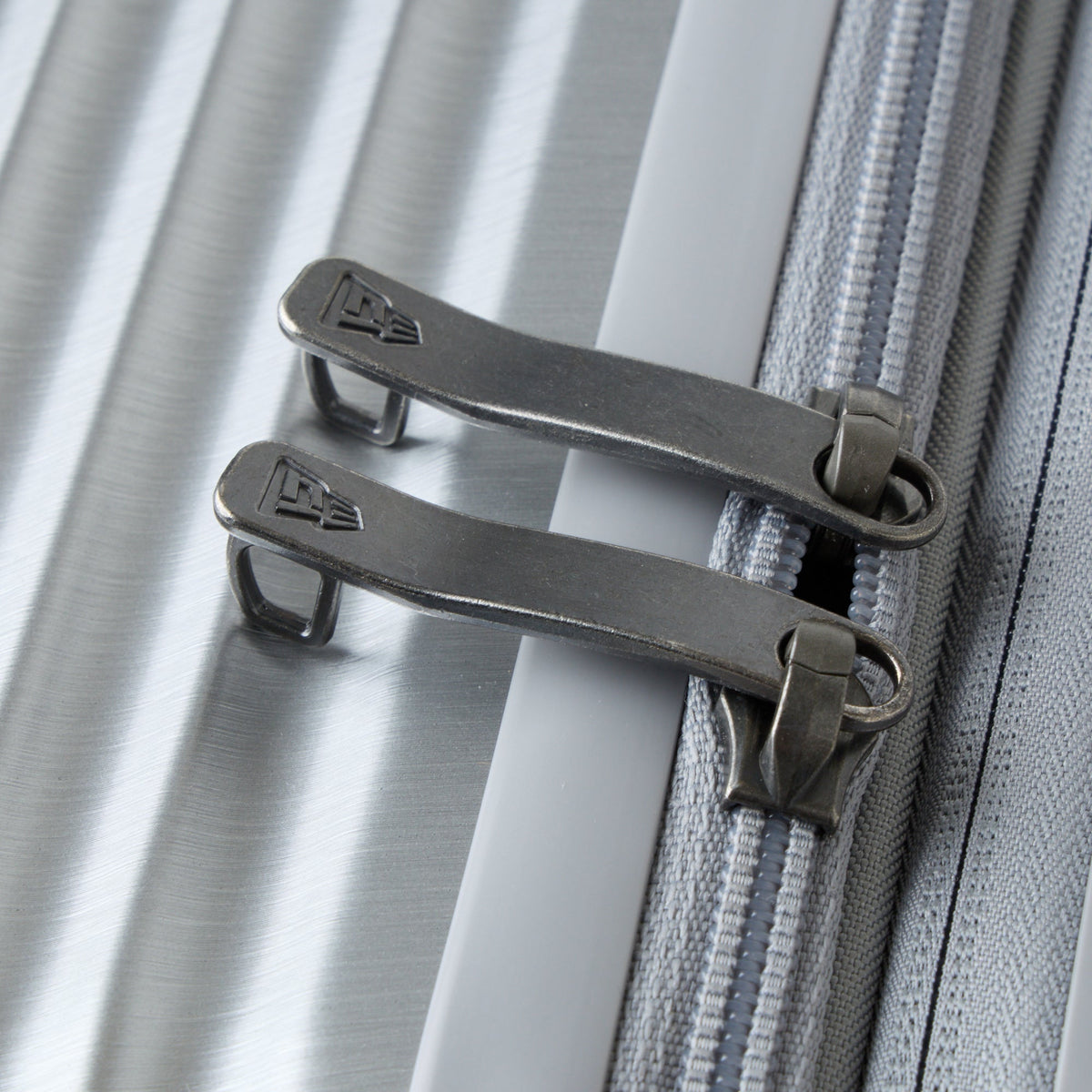 Wheel Carry Case 92-104L キャリーケース　Large シルバー