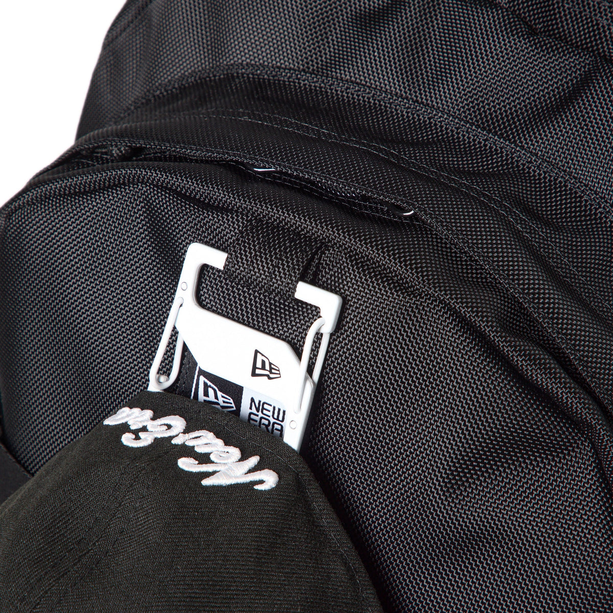 キャリアパック 35L 1680D NEW NE LOGO ブラック