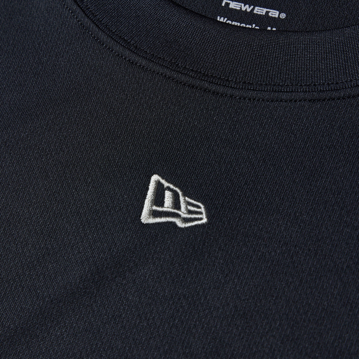 ウィメンズ ハーフスリーブ テック Tシャツ Brand Name Logo ブラック｜パフォーマンスアパレル