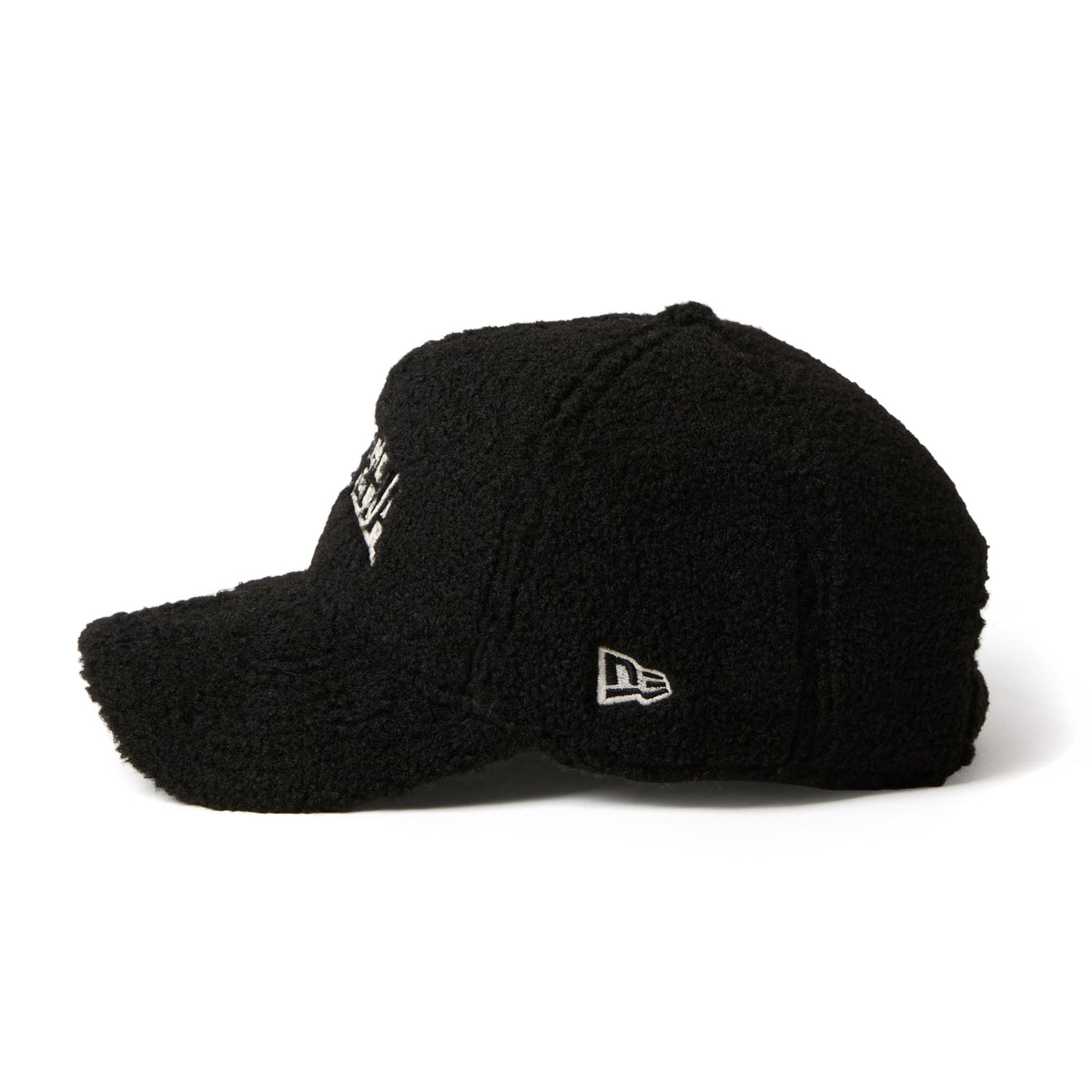 9FORTY A-Frame Boa Fleece カレッジロゴ ブラック
