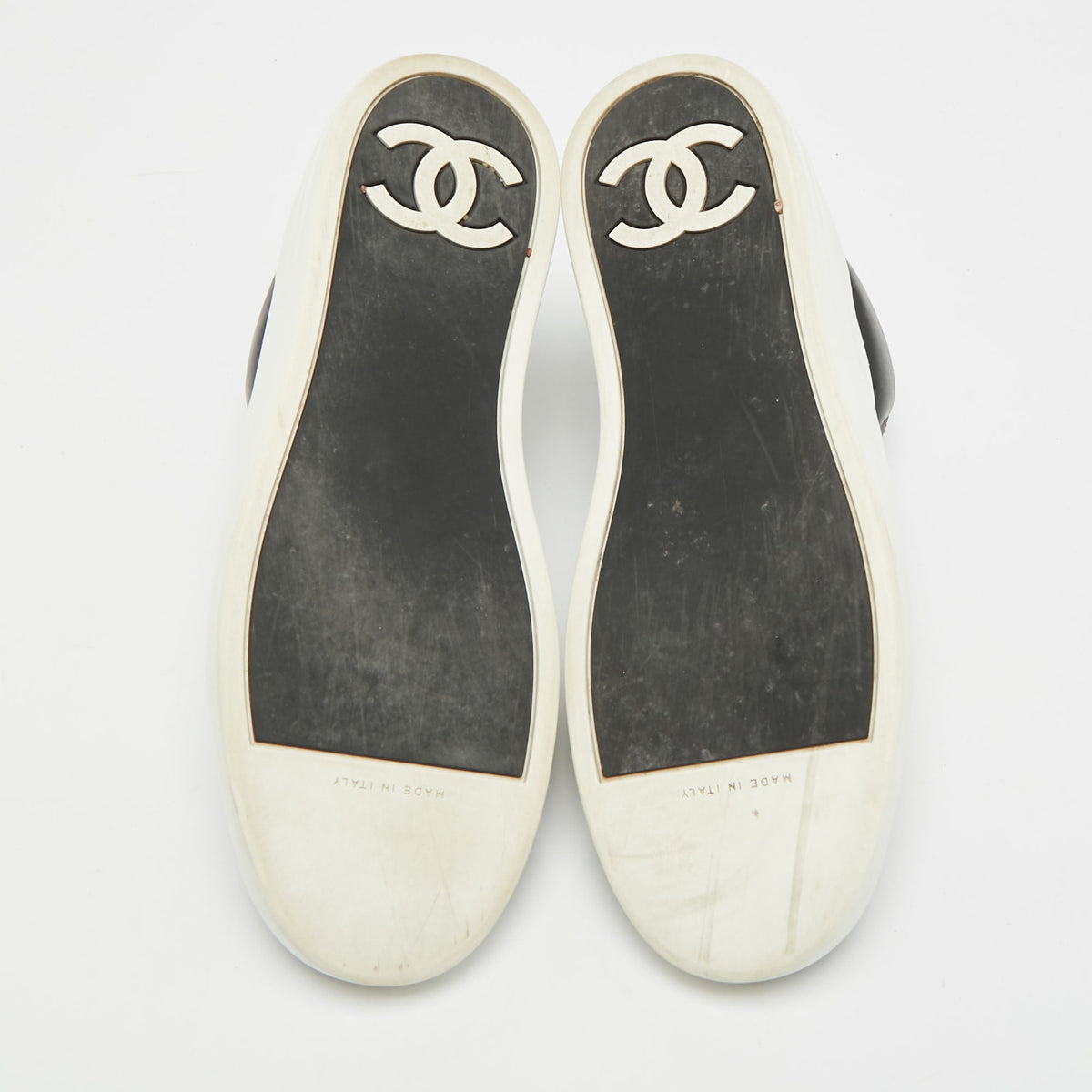 Chanel CC Size 38 Black/White Leather and  Rubber Low Top Sneakers