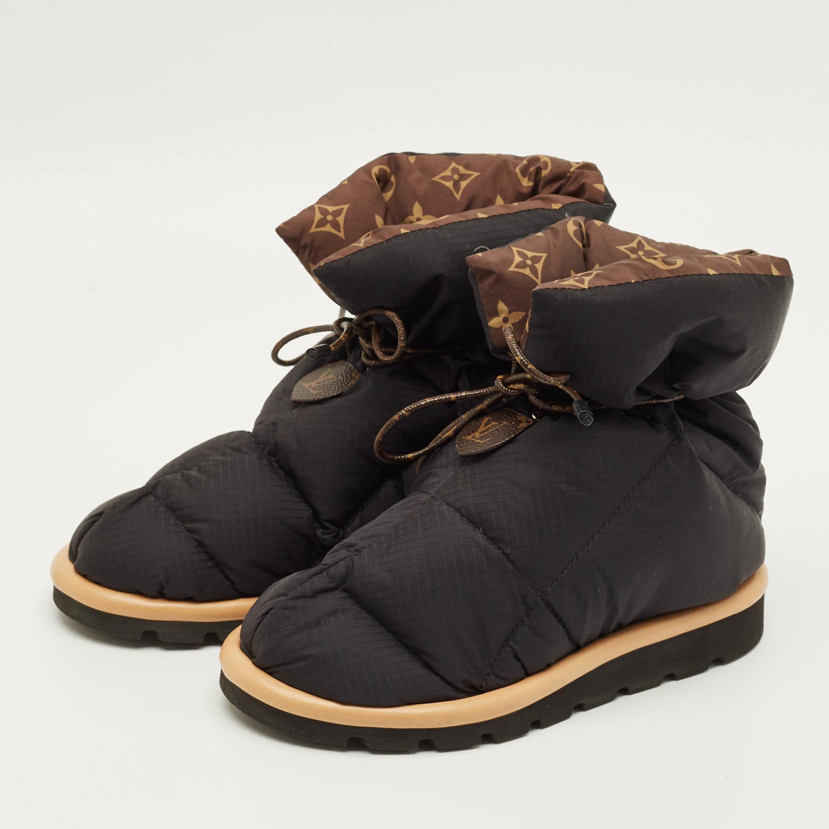 Louis Vuitton Pillow Size 36 Black/Green Nylon Ankle Length Boots