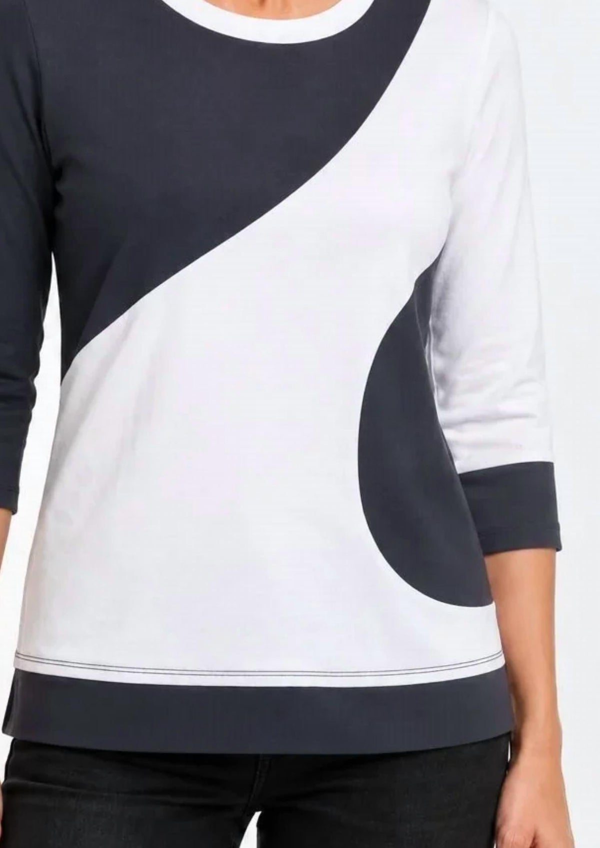 Malmo Geometric Top In Navy/white