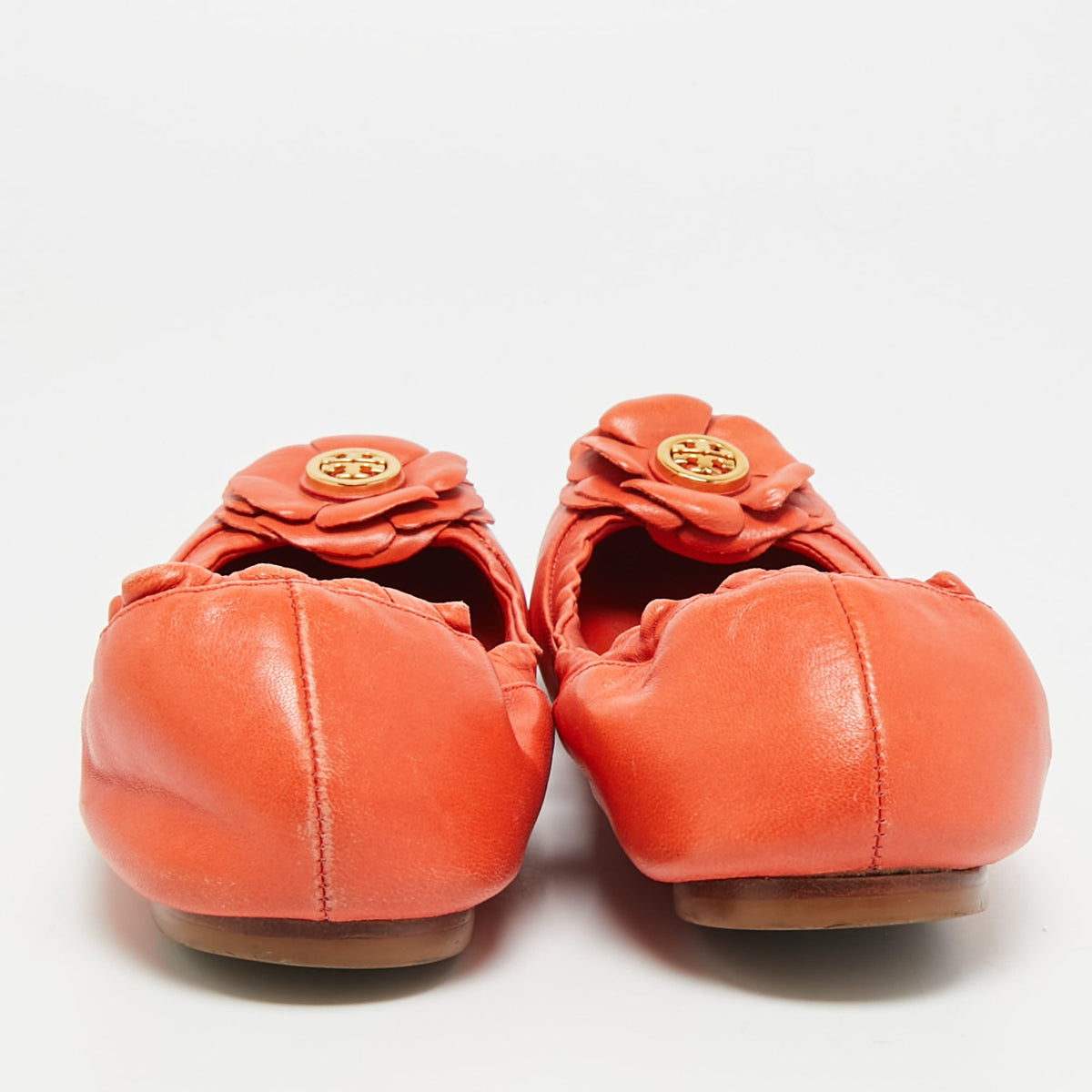 Tory Burch Size 37 Orange Leather Scrunch Ballet Flats