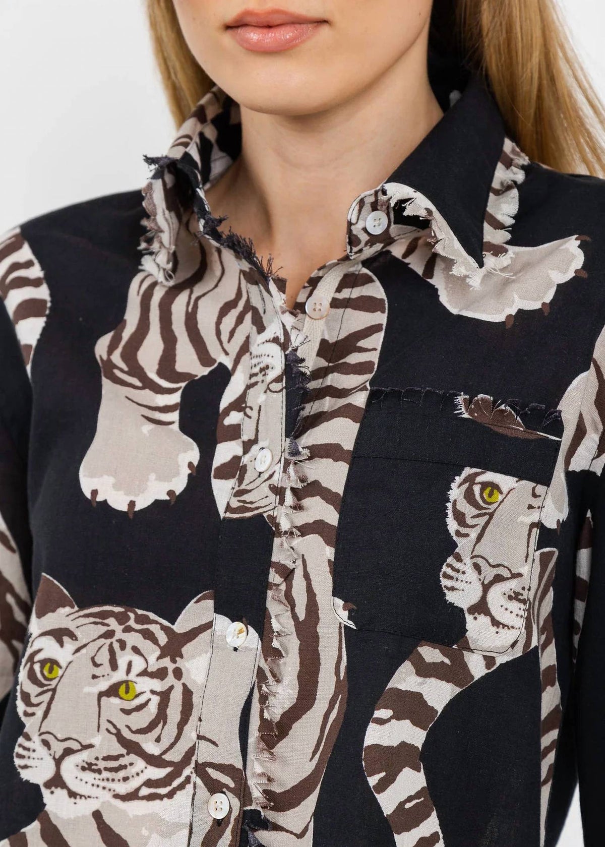 Cape Cod Frayed Shirt In Big Cats Black
