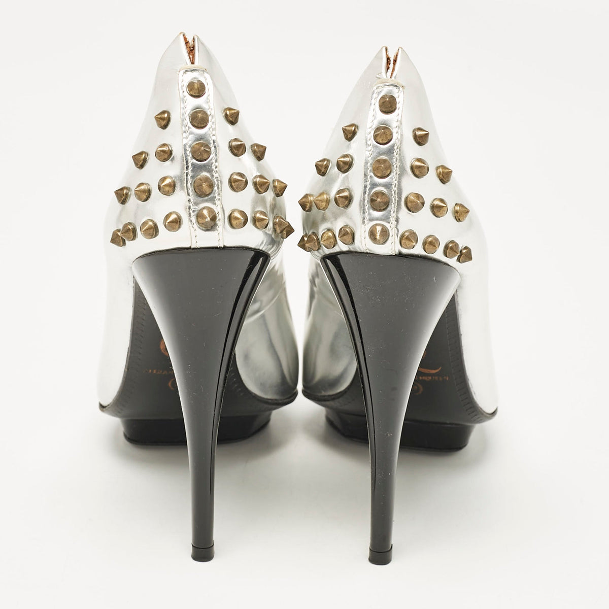 McQ by Alexander McQueen Silver Leather Platform Pumps Size 39