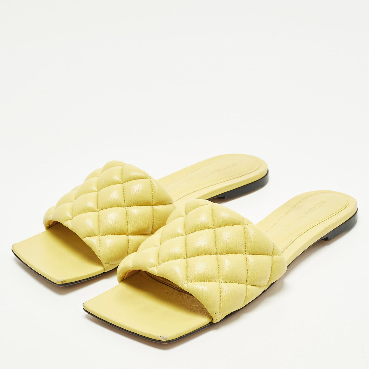 Bottega Veneta Lido Size 39.5 Yellow Quilted Leather Flat Slides