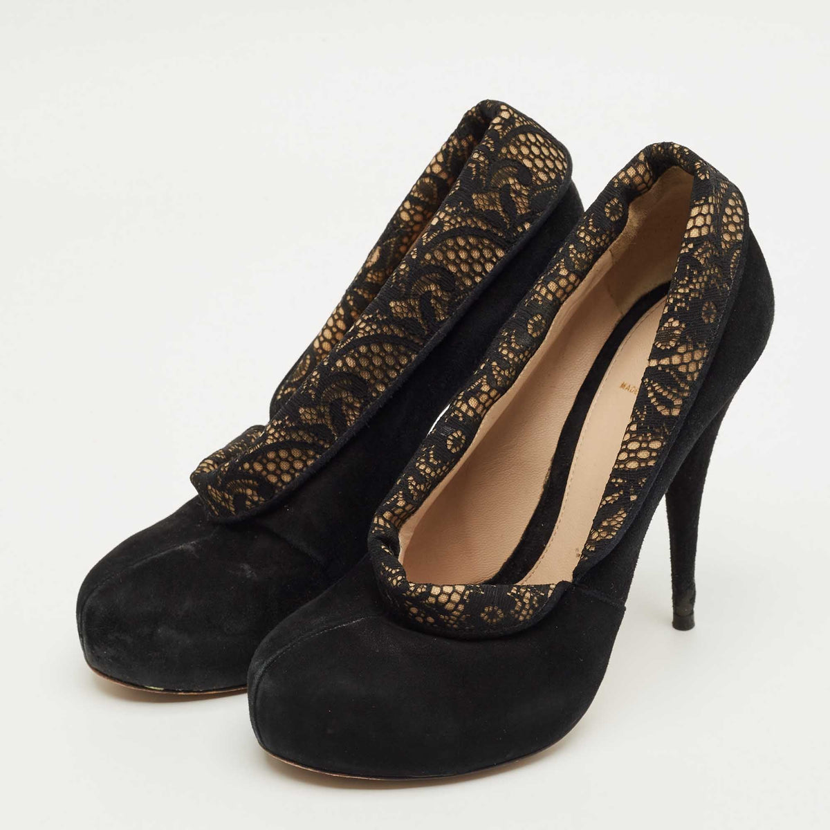 Fendi Black Lace and Suede Envelope Pumps Size 38.5