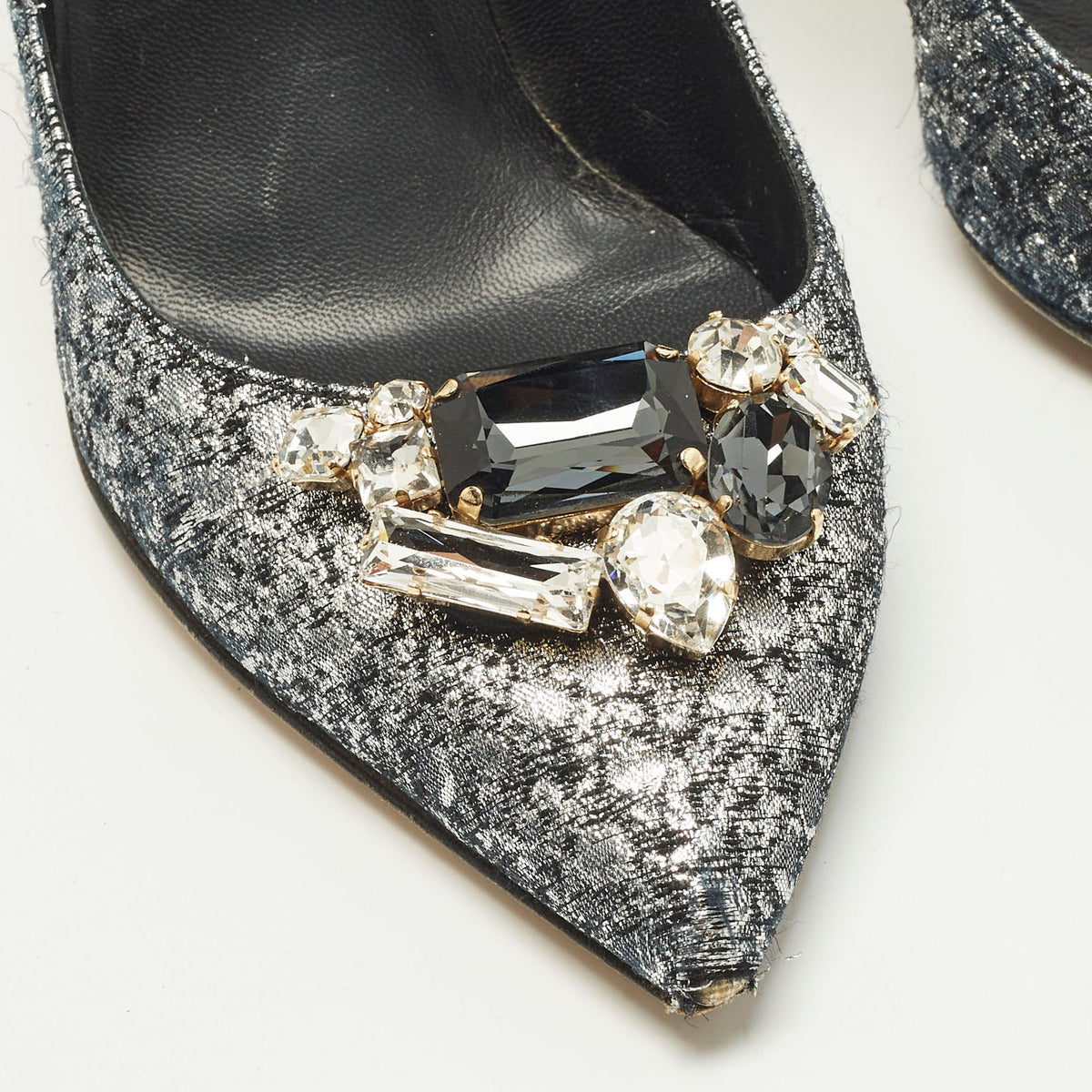 Dolce & Gabbana Bellucci Size 40 Silver Lurex Fabric Pumps