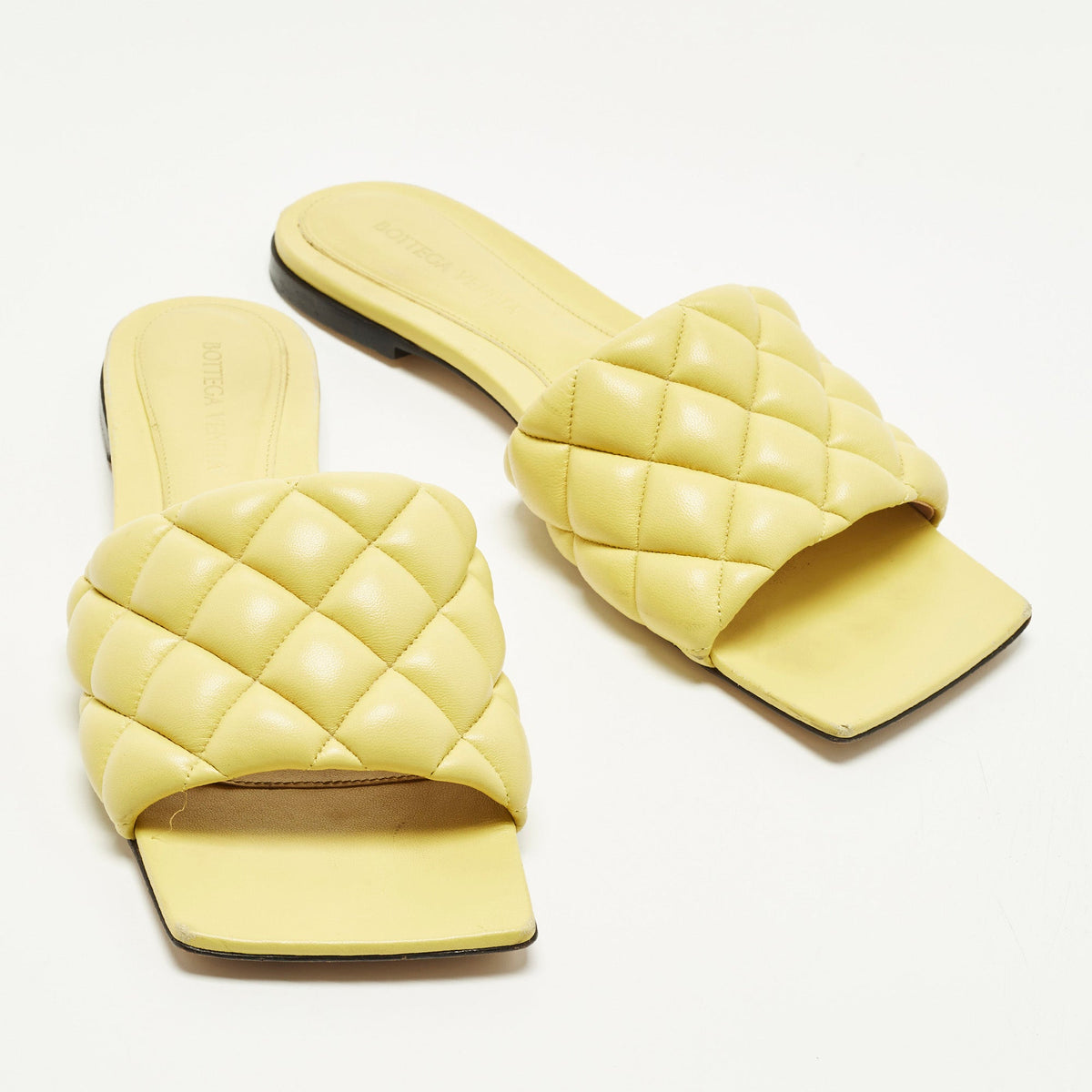 Bottega Veneta Lido Size 39.5 Yellow Quilted Leather Flat Slides