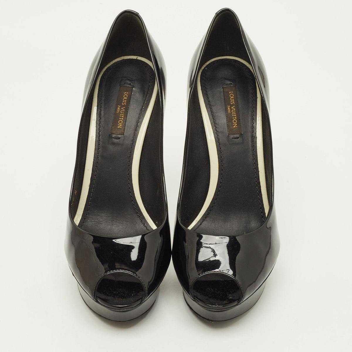 Louis Vuitton Eyeline Size 38 Black Patent Leather Platform Pumps