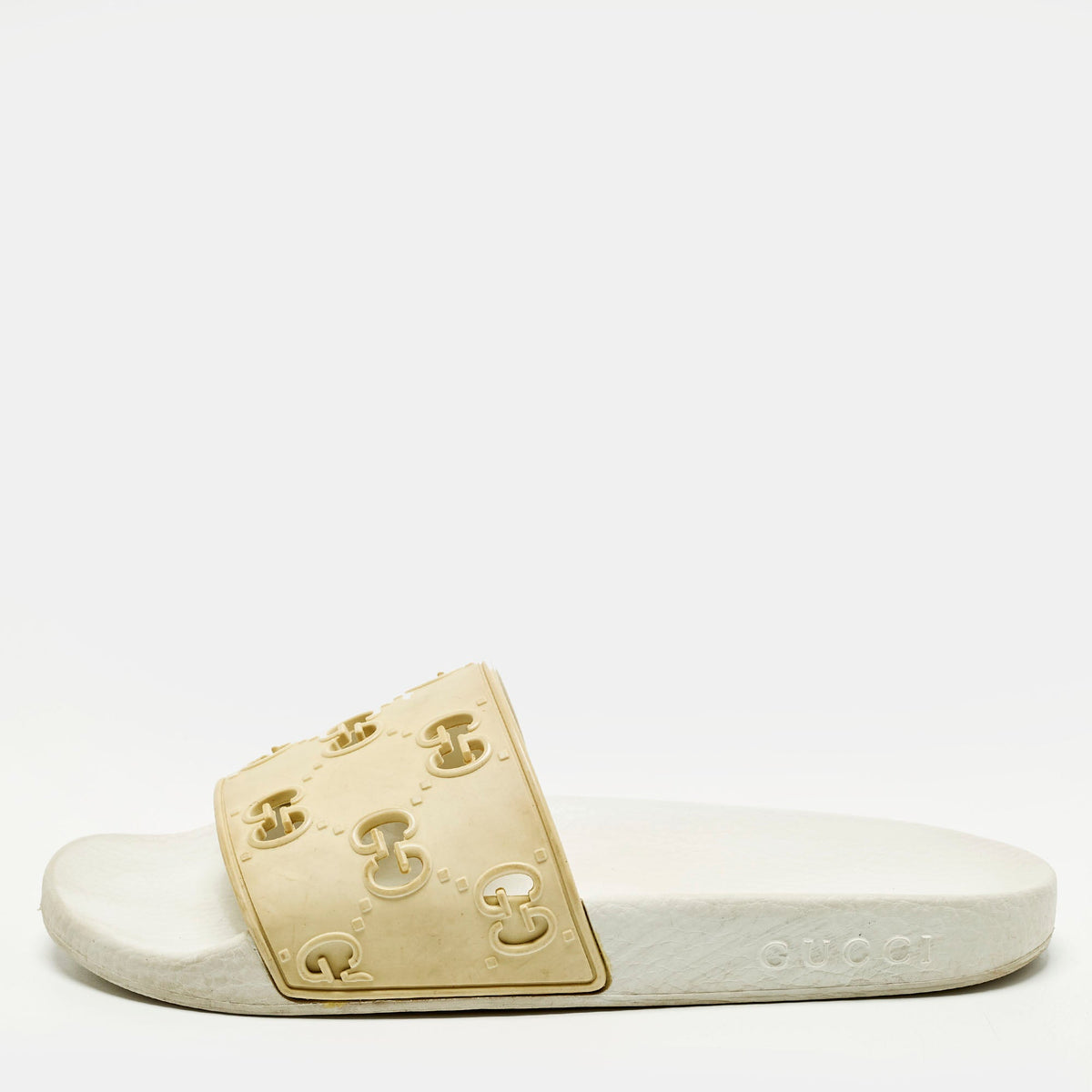 Gucci Size 37 Cream GG Rubber Pool Slides