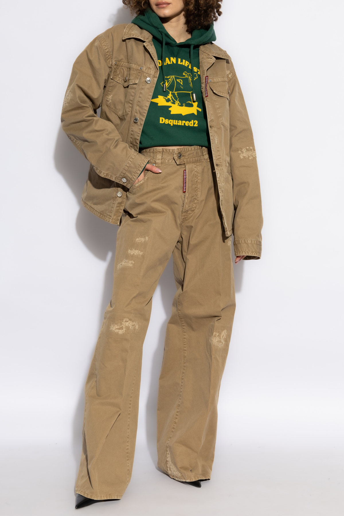 Trousers with pockets