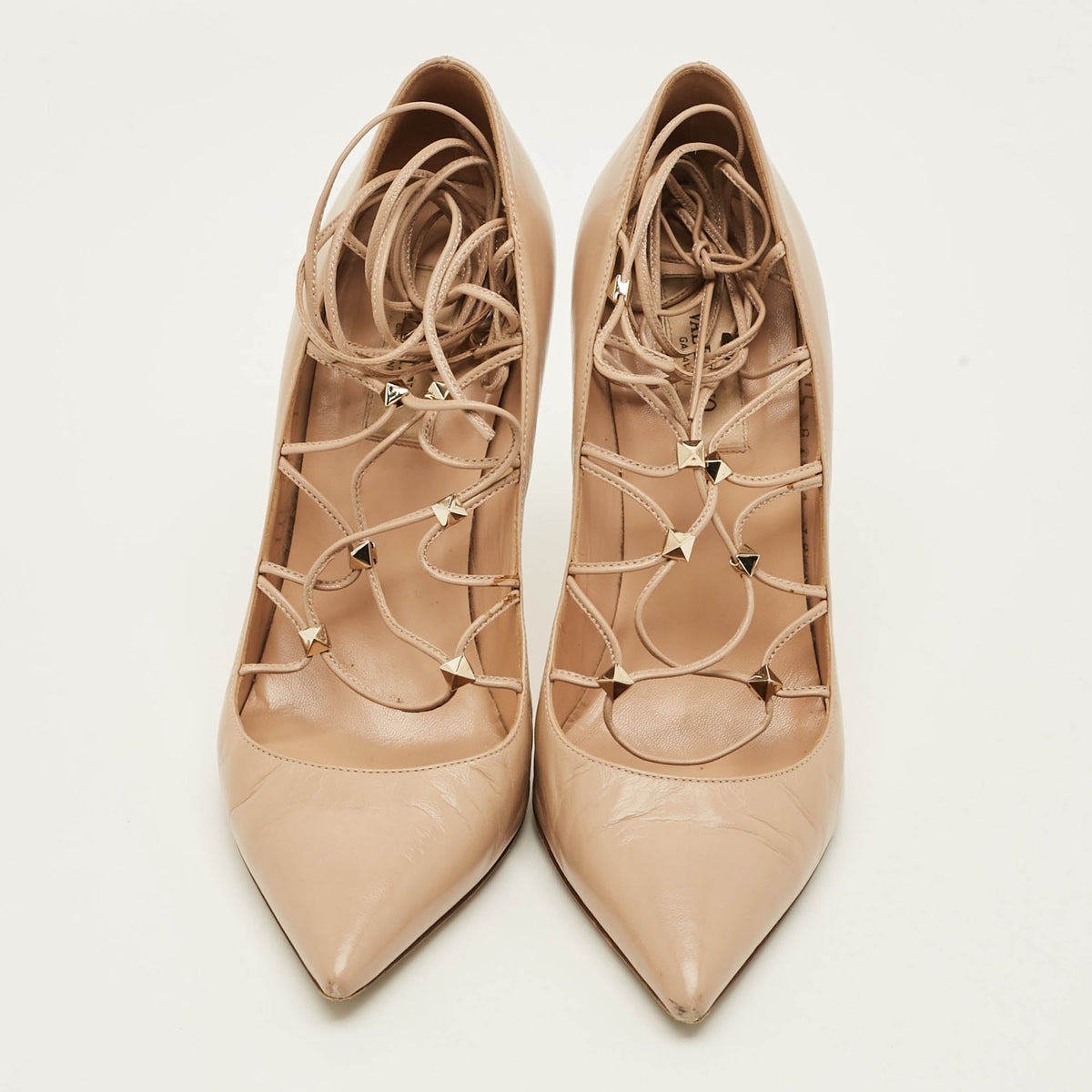 Valentino Rockstud Size 38 Beige Leather Lace Up Pointed Toe Pumps