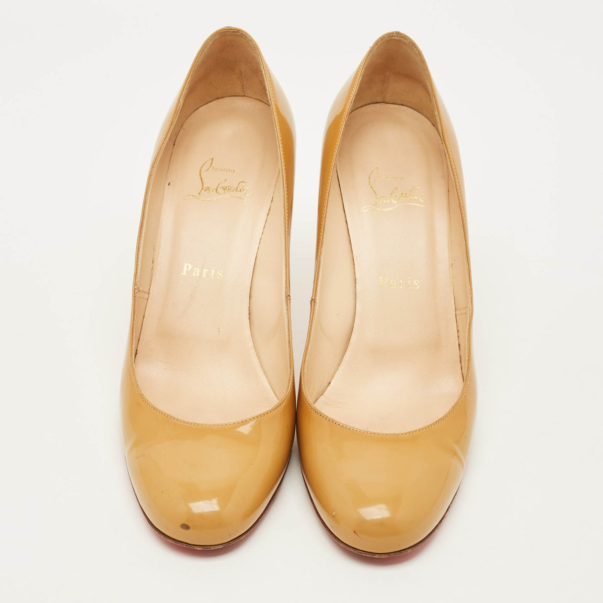 Christian Louboutin Simple Size 40 Beige Patent Leather Pumps