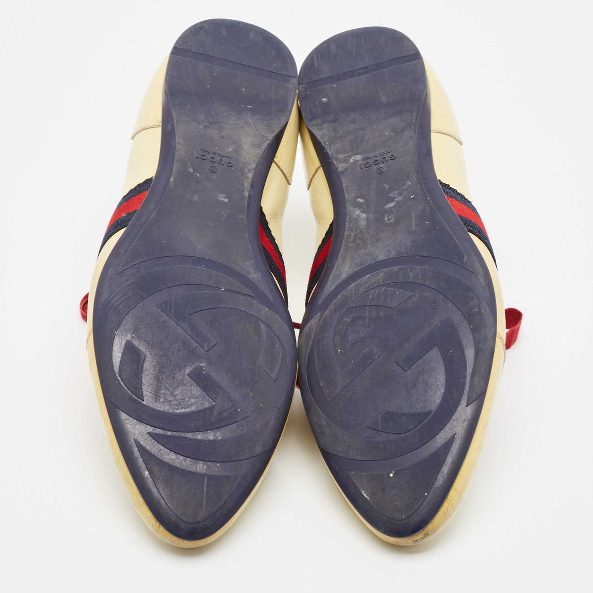 Gucci Size 36 Cream Patent Leather Lace Up Sneakers