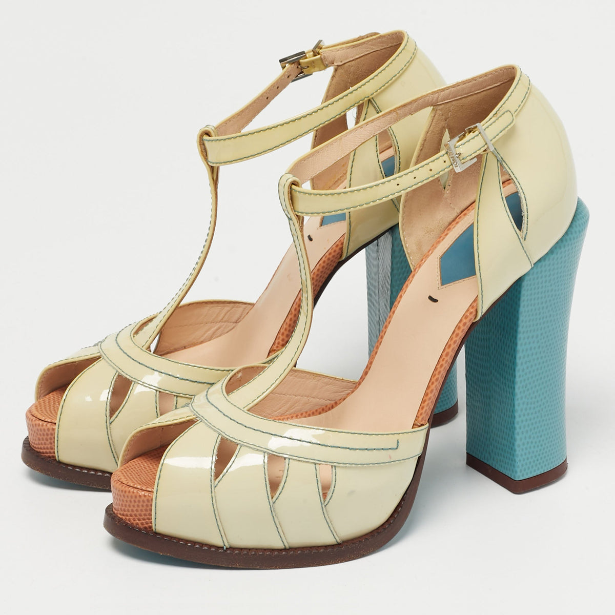 Fendi Beige/Blue Patent Leather Cut Out T-Strap Platform Sandals Size 37