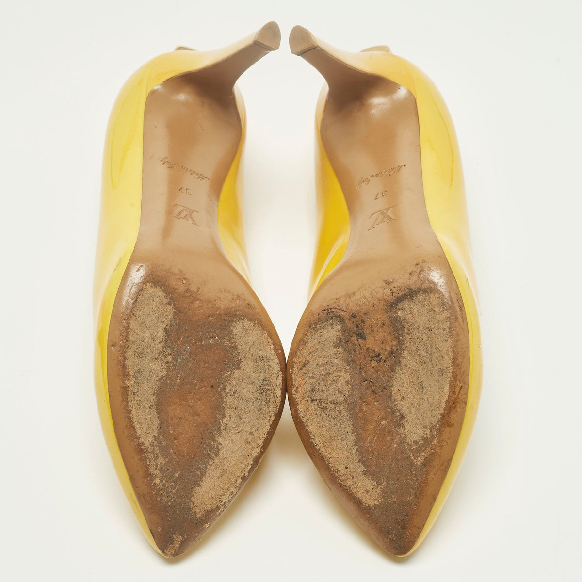 Louis Vuitton Oh Really! Size 37 Yellow Patent Leather Pumps