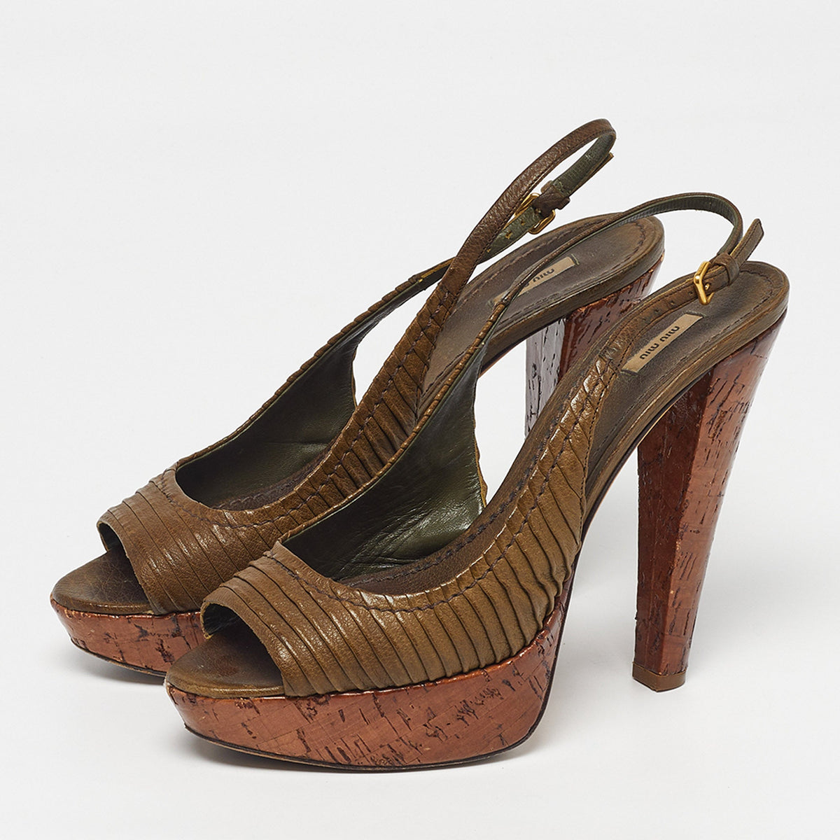 Miu Miu Size 39 Green Leather Peep Toe Slingback Pumps