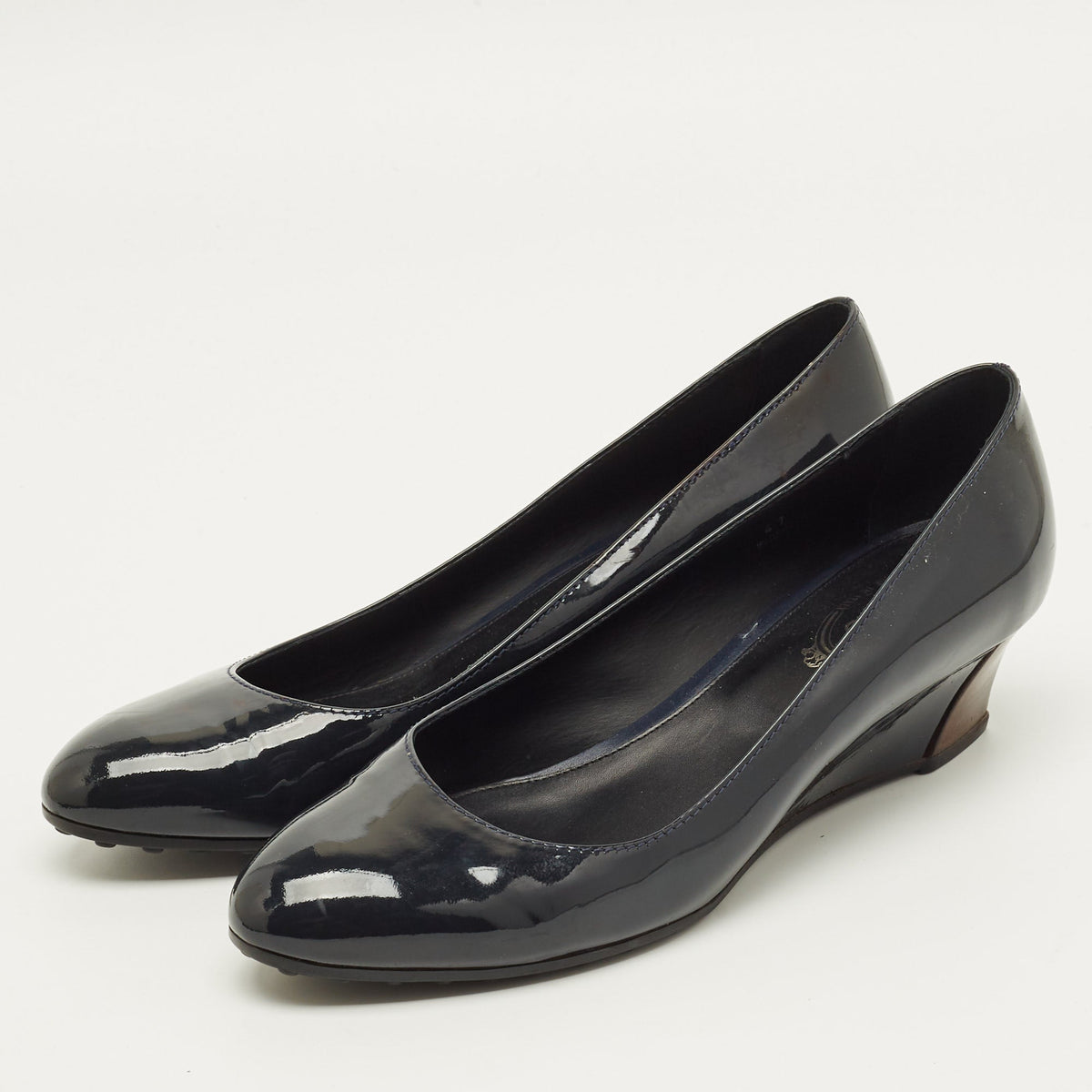 Tod's Size 41 Navy Blue Patent Leather Wedge Pumps