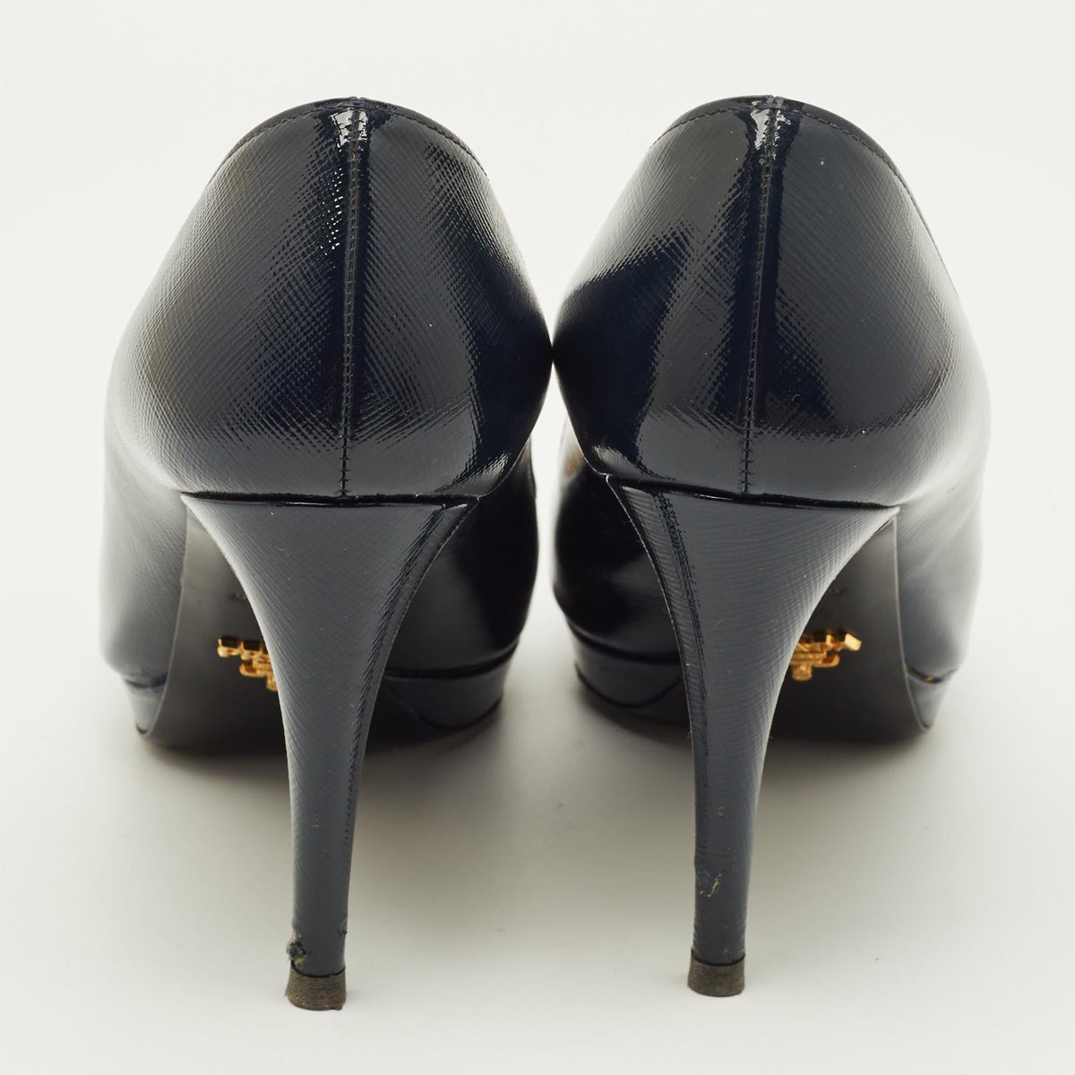 Prada Size 39.5 Navy Blue Saffiano Leather Platform Pumps