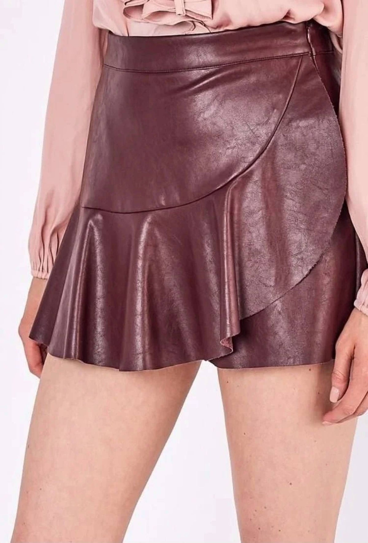 Faux Ruffle Mini Skort In Chocolate