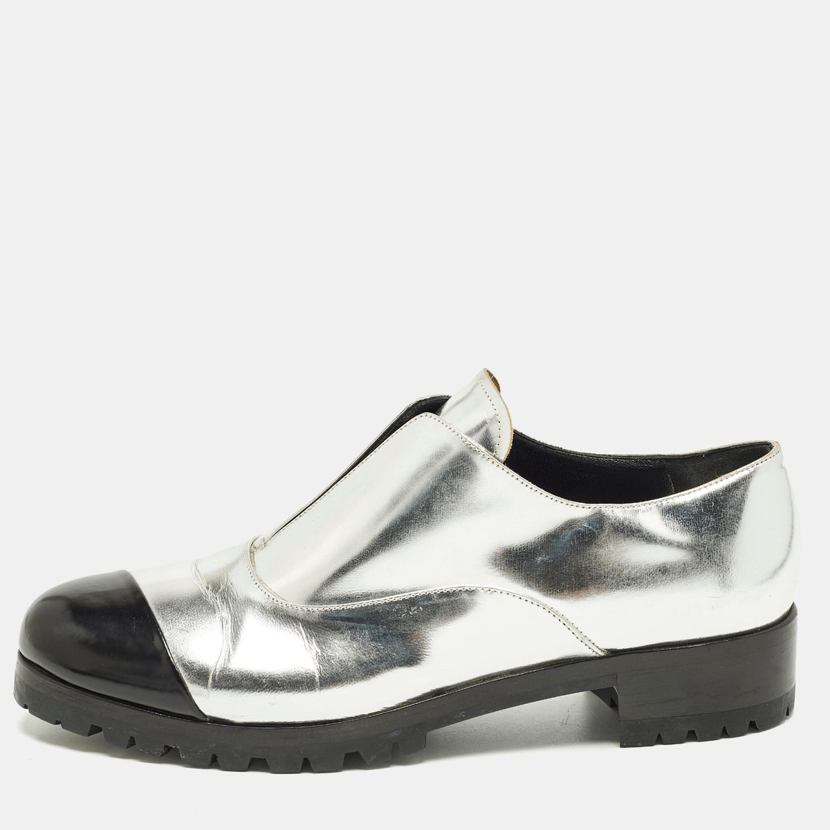 Miu Miu Size 38.5 Silver/Black Leather Slip On Derby