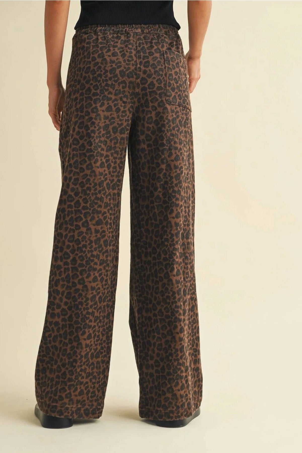Wild Mesa Leopard Pants In Brown