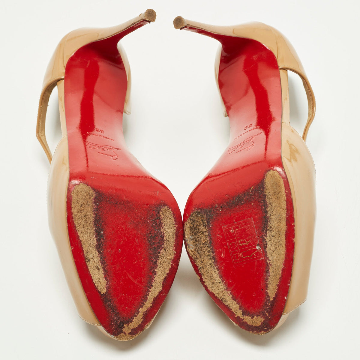 Christian Louboutin Catchy Two Size 39 Beige Patent Leather Peep Toe Pumps