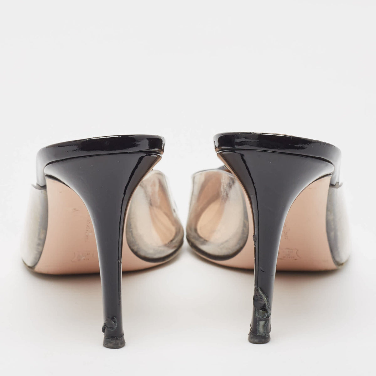 Gianvito Rossi Plexi Size 39 Black Patent Leather and PVC Mules