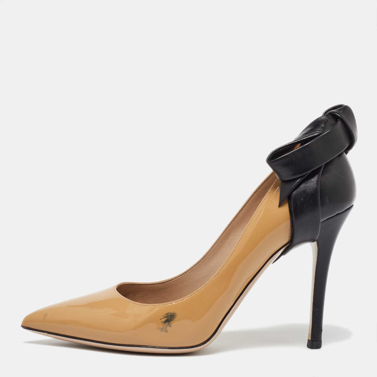 Valentino Beige/Black Leather and Patent Bow Pointed Toe Pumps Size 38.5