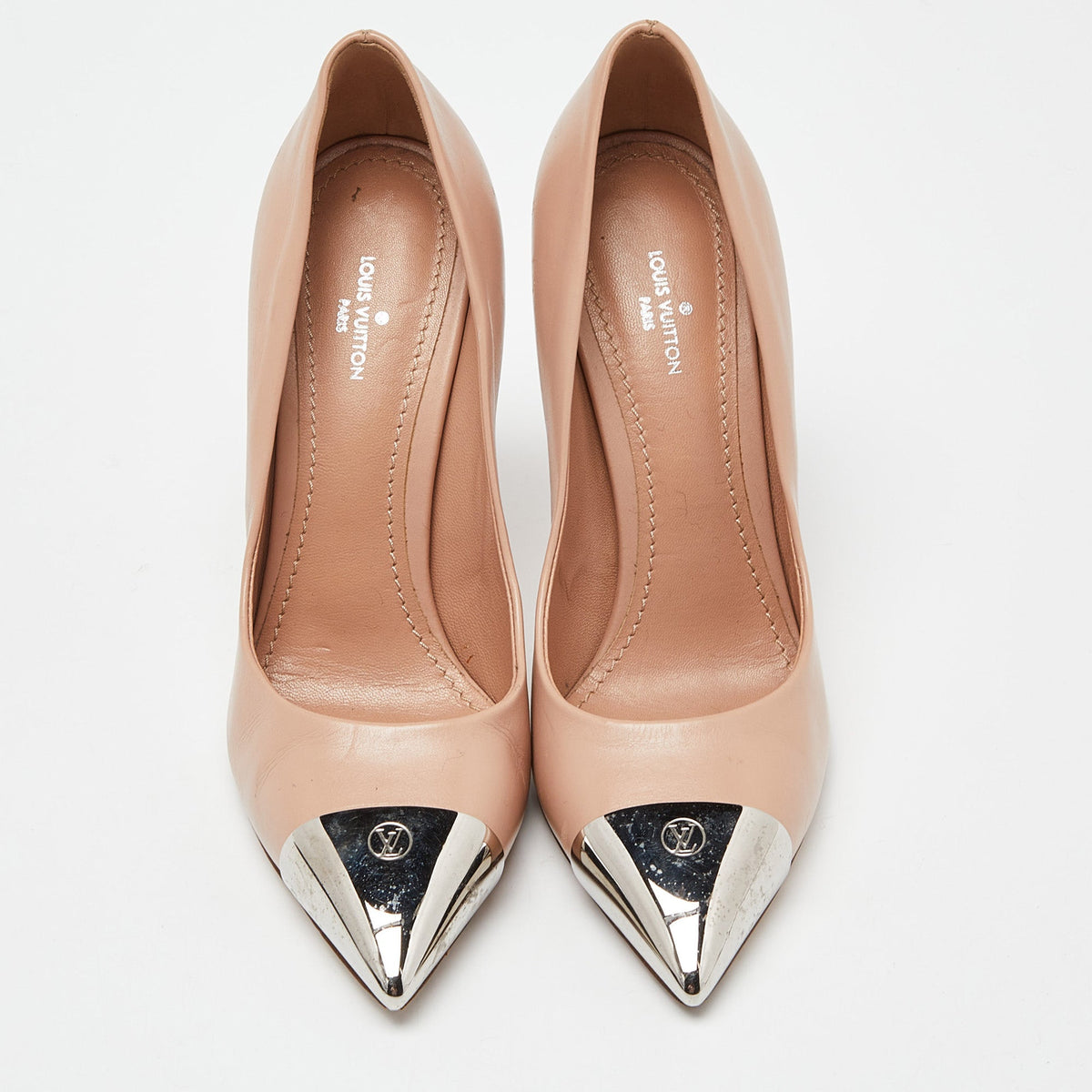 Louis Vuitton Beige Leather Pointed Toe Pumps Size 36