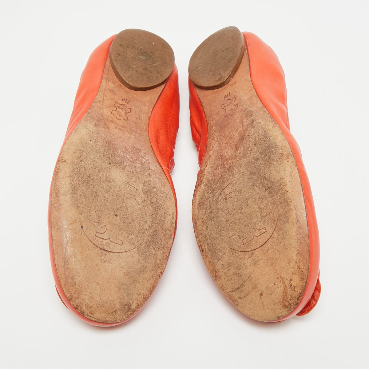 Tory Burch Size 37 Orange Leather Scrunch Ballet Flats
