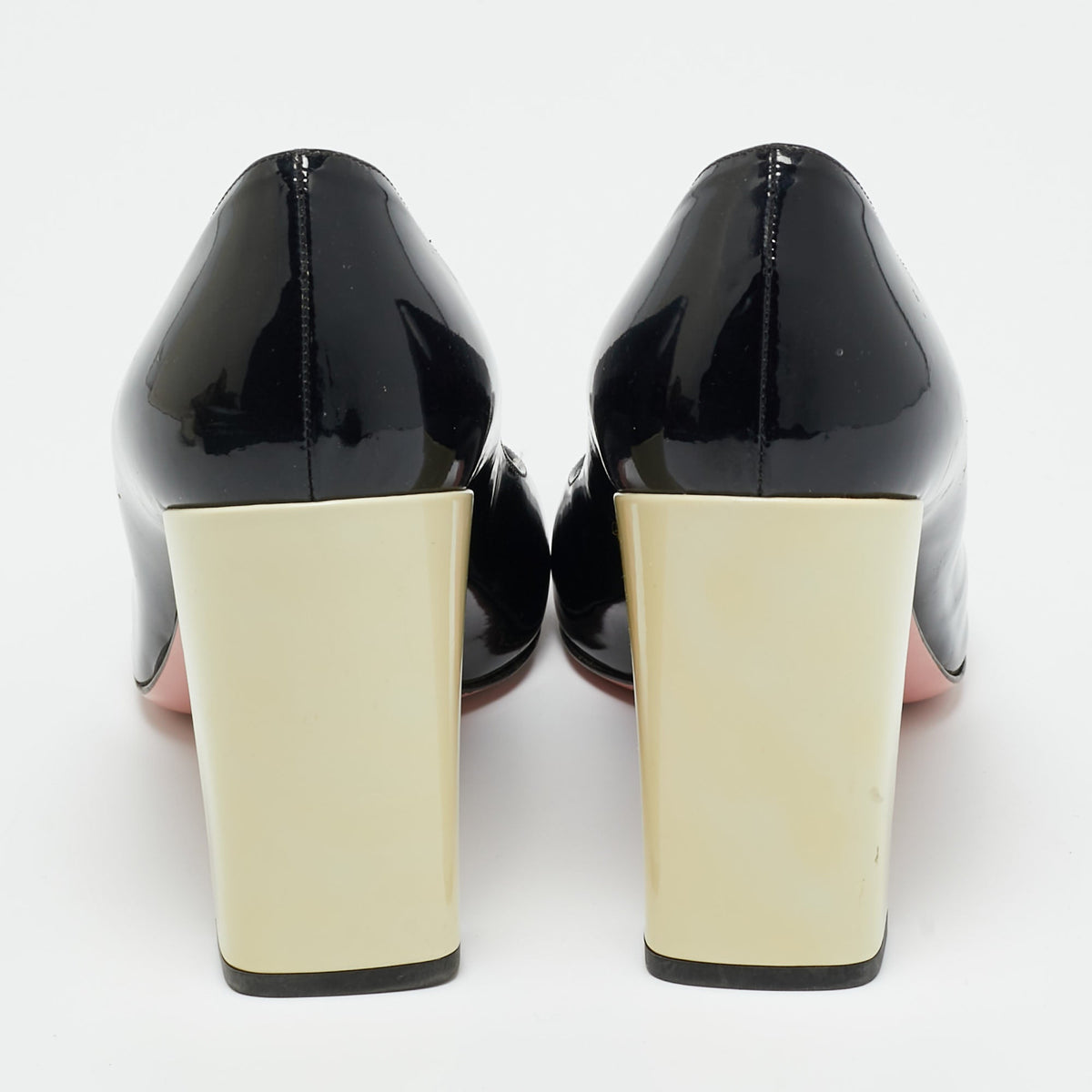 Fendi Black/Cream Patent Leather Block Heel Pumps Size 40