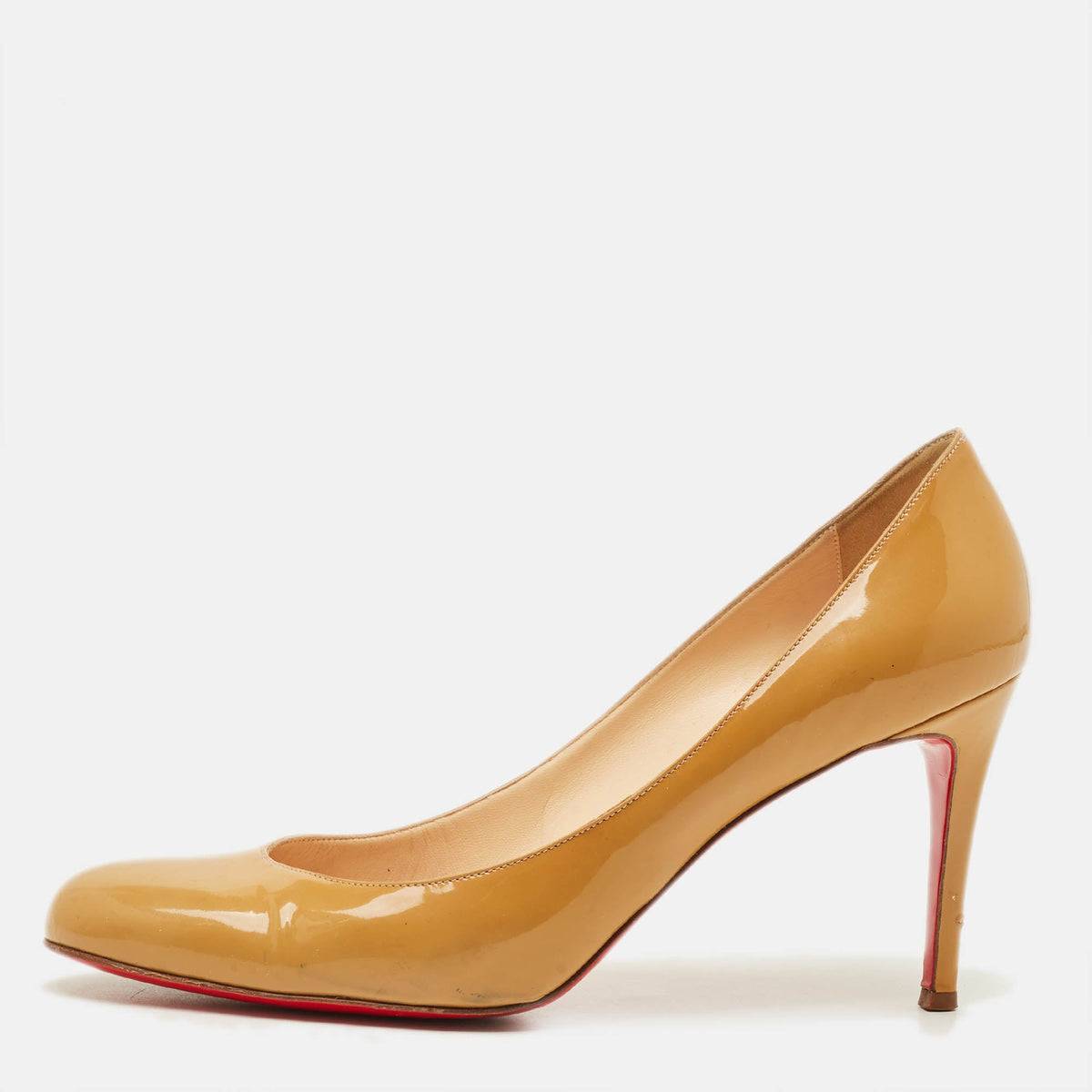 Christian Louboutin Simple Size 40 Beige Patent Leather Pumps