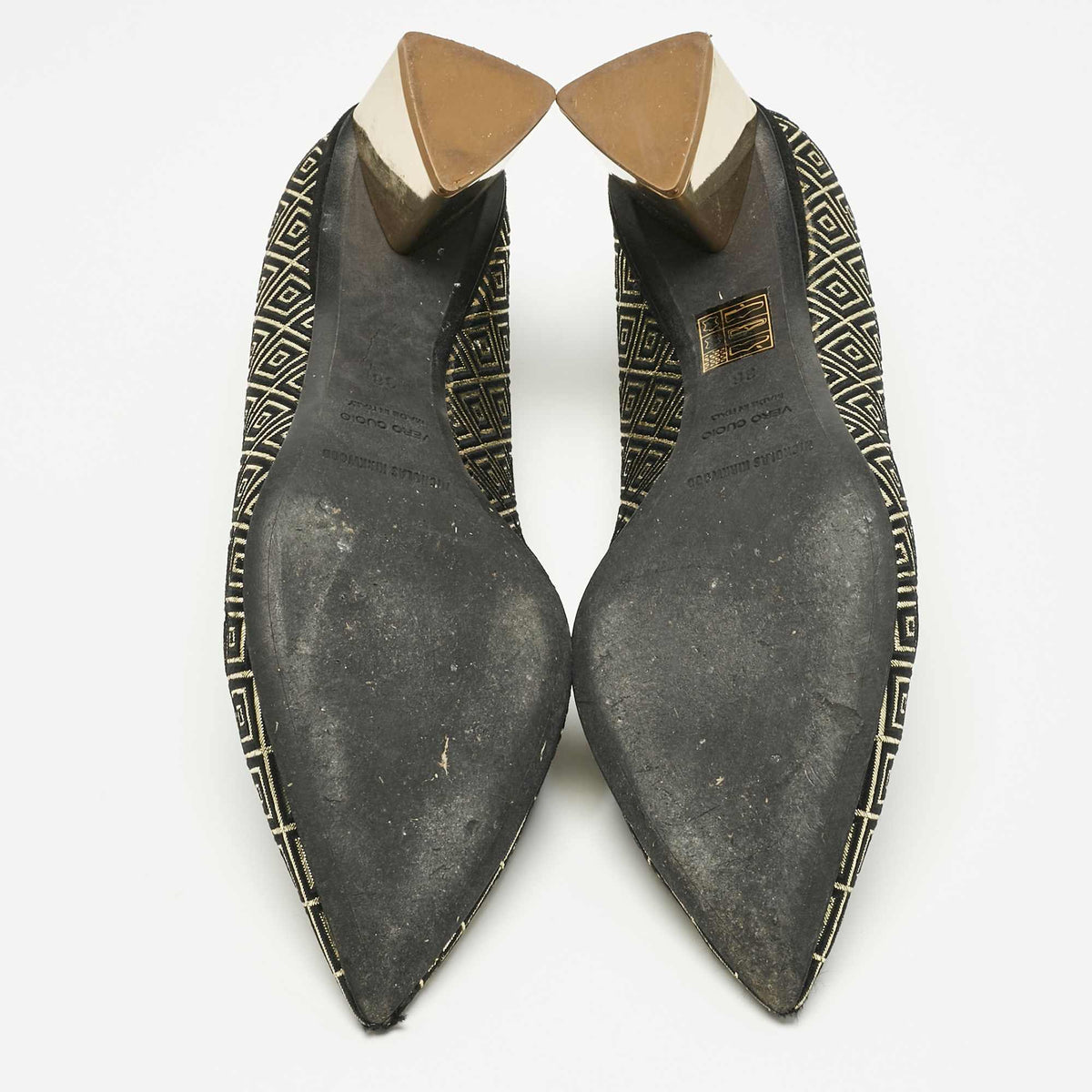 Nicholas Kirkwood Black/Gold Diamond Quilt Jacquard Pointed Toe Pumps Size 38