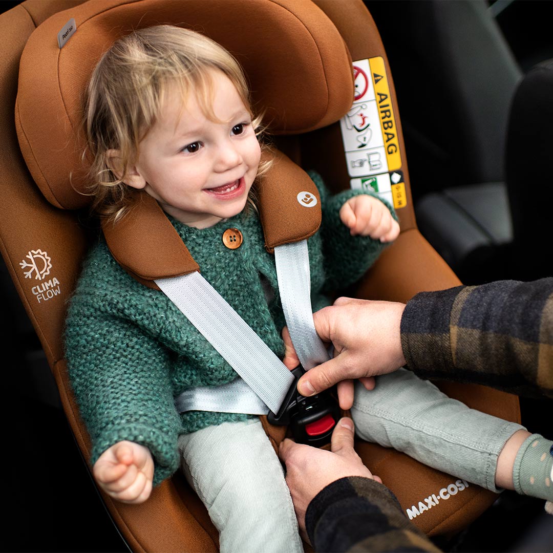 Outlet - Maxi-Cosi Pearl 360 Car Seat - Authentic Black