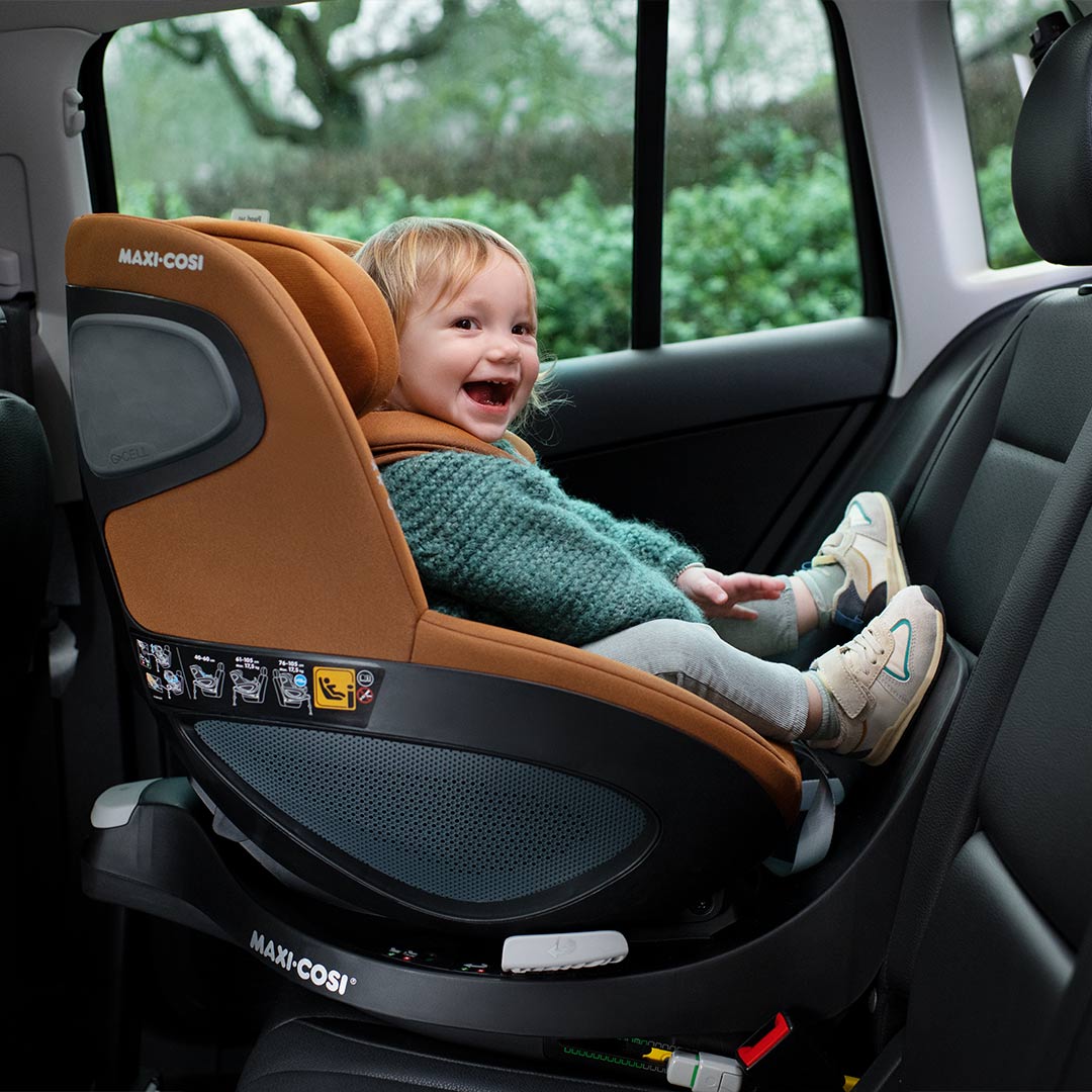 Outlet - Maxi-Cosi Pearl 360 Car Seat - Authentic Black